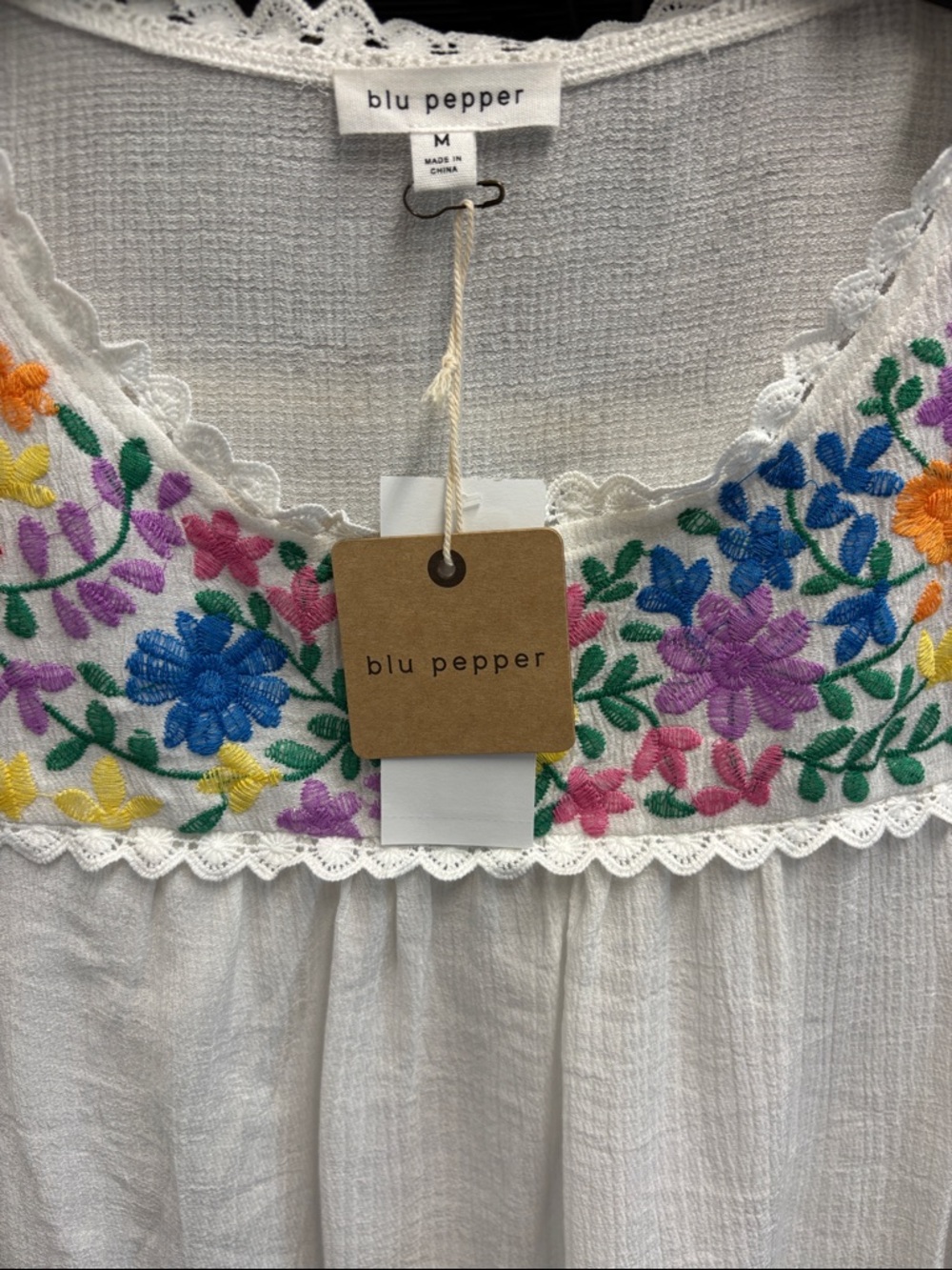 Blu Pepper White Floral Embroidered Peasant Top - Picture 2 of 3